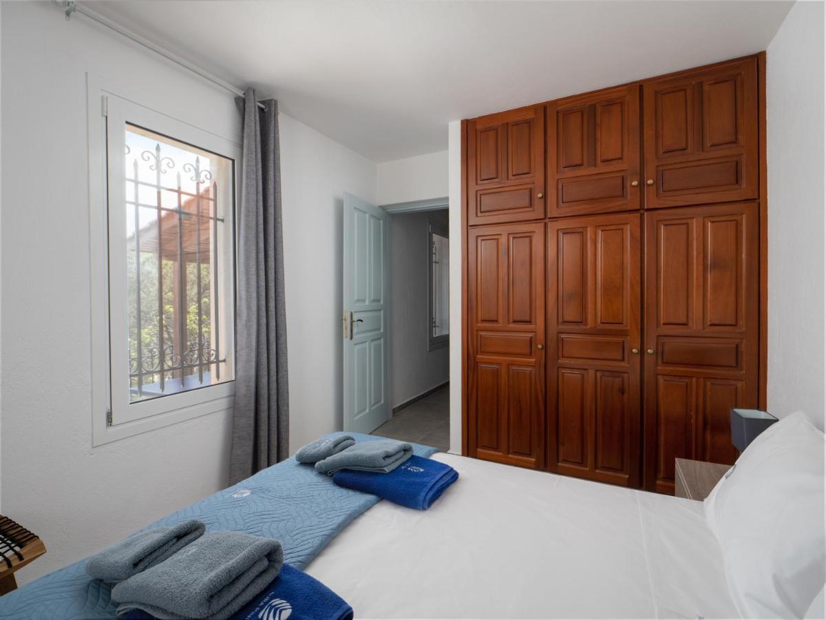 Villa Aura Pine Agia Pelagia Exteriör bild